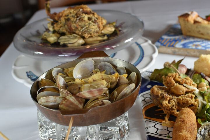 Dining 38 of 67