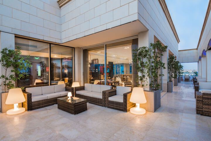 Terrace/Patio 188 of 195