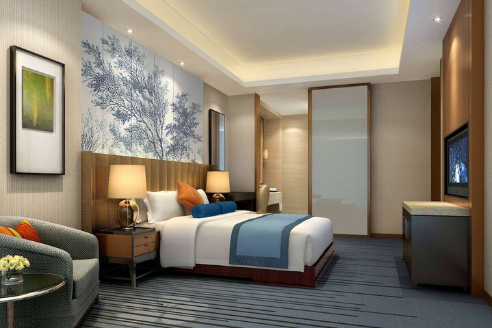Room 4 of 16