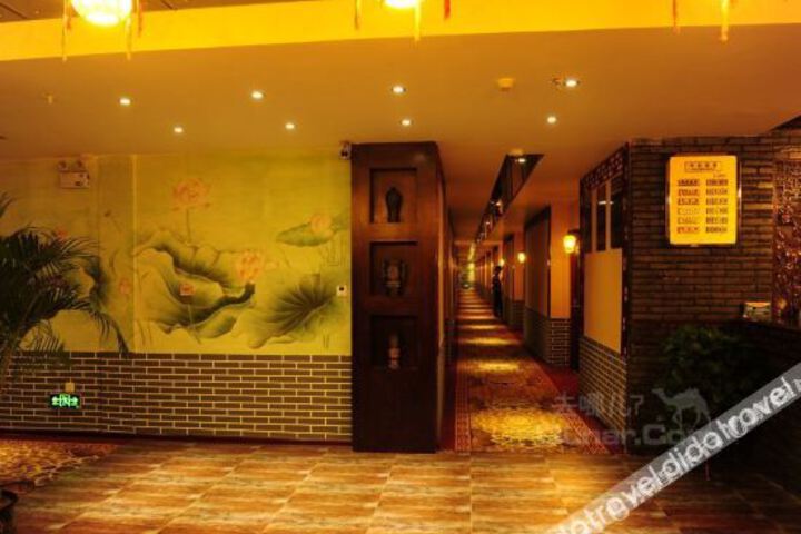 Hotel Interior 21 of 25
