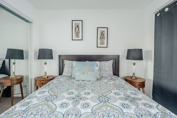 Room 4 of 195