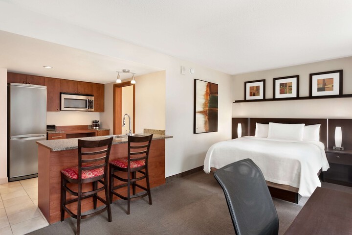 Room 21 of 48
