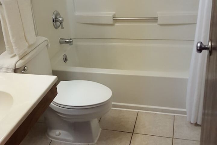 Room 13 of 20
