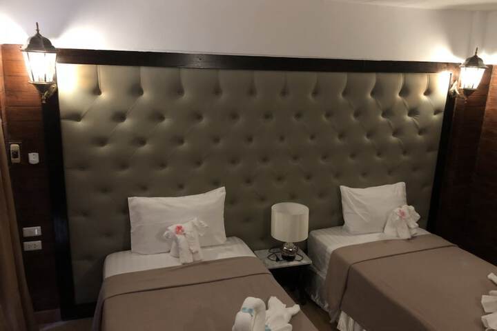 Room 29 of 54