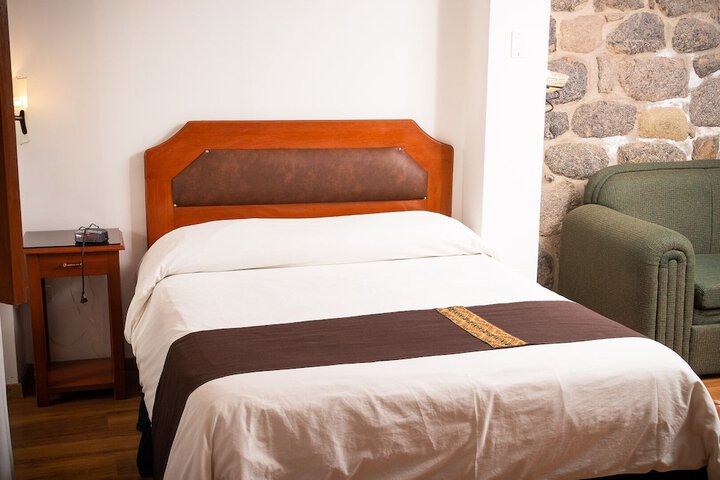 Room 5 of 70