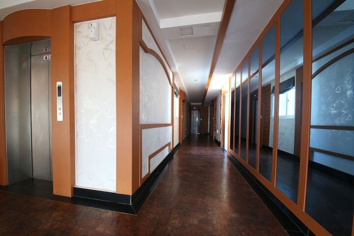 Hotel Interior 4 of 39