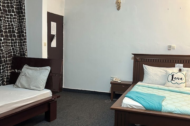 Room 70 of 307
