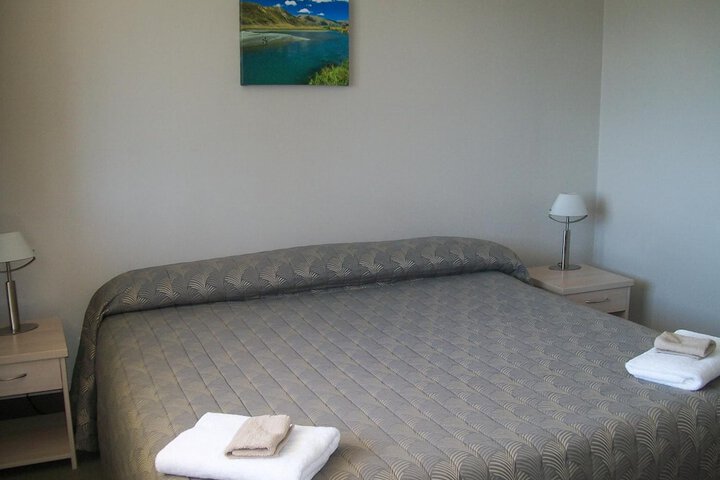 Room 16 of 80