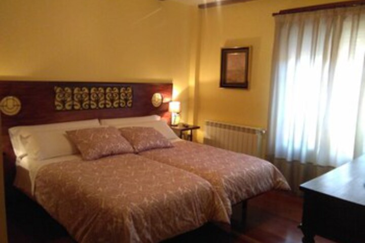 Room 37 of 42