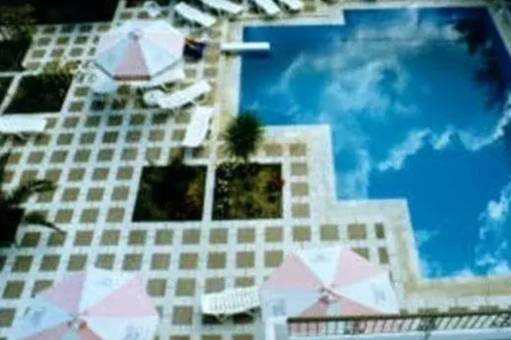 Pool 3 of 4