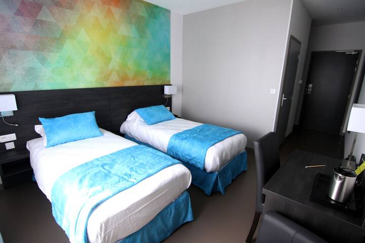 Room 7 of 62
