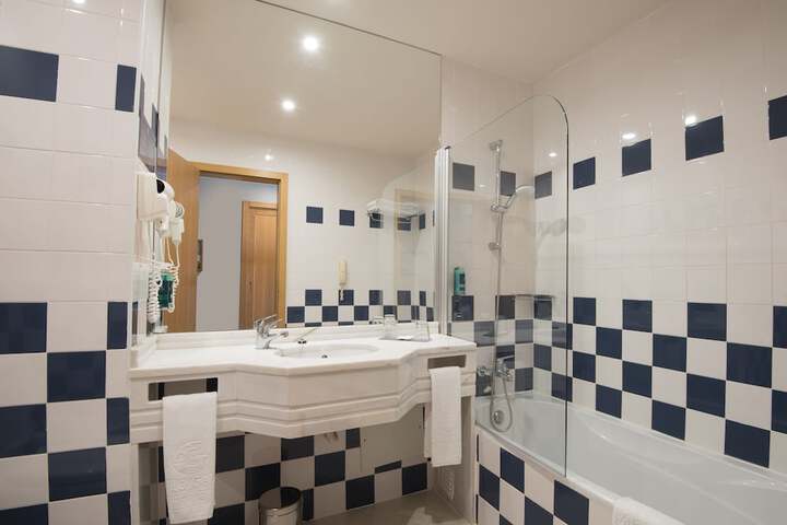 Bath Photo
