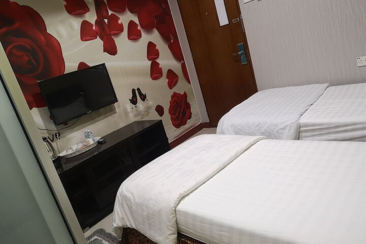 Room 10 of 52