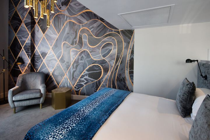 Room 20 of 97