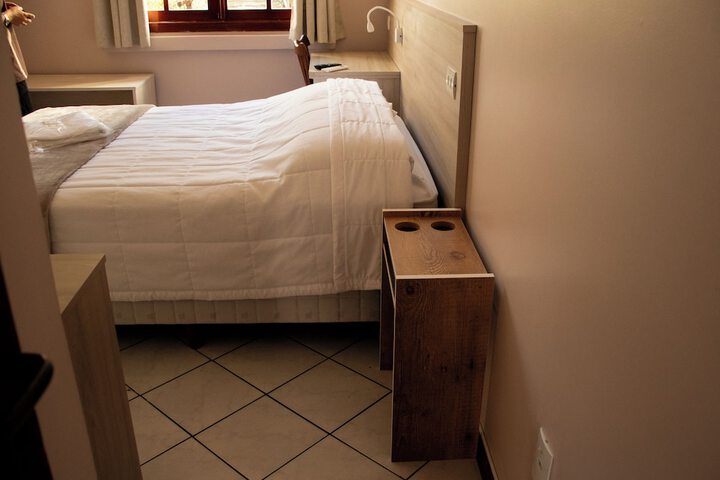 Room 98 of 206