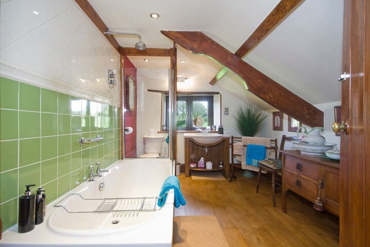 Bath Interior