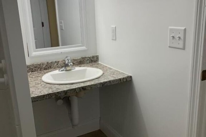 Room 28 of 58