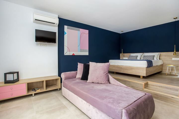 Room 10 of 70