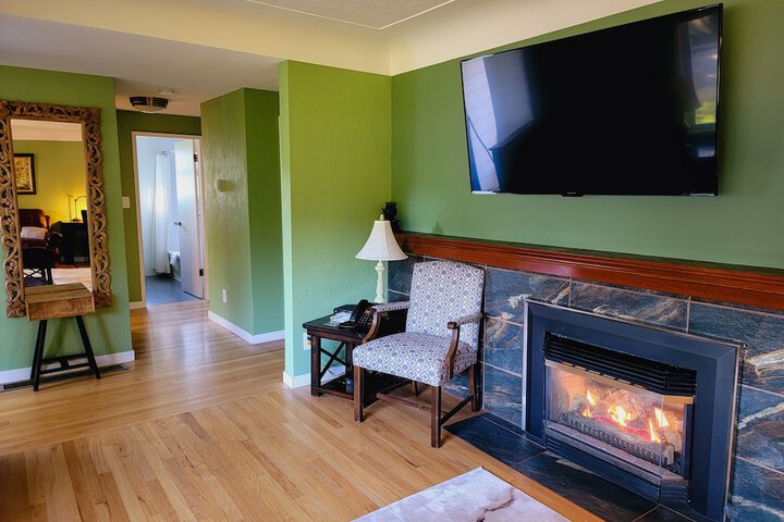 Hotel Interior 99 of 141