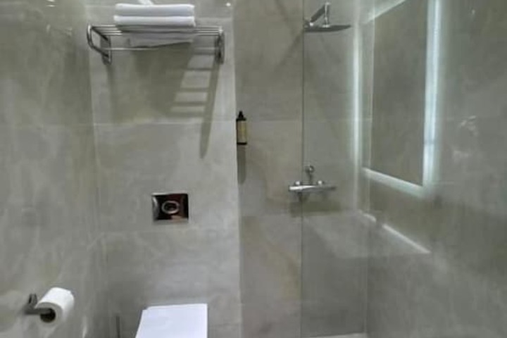 Room 19 of 25