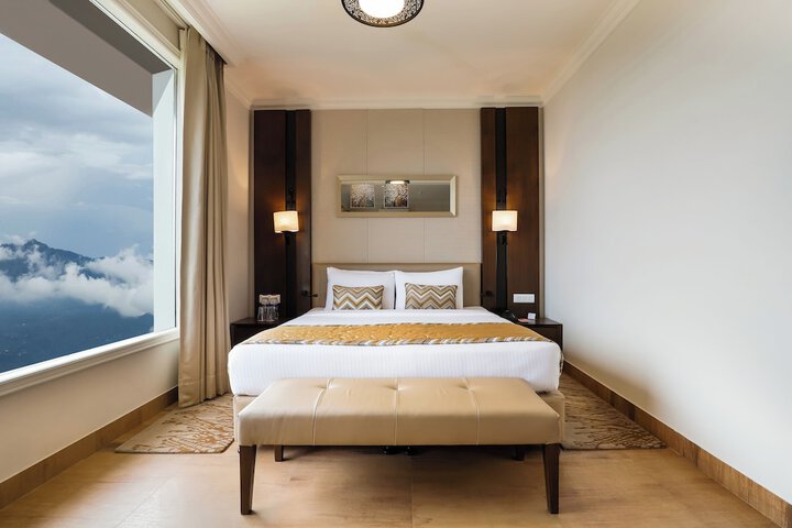 Room 17 of 47