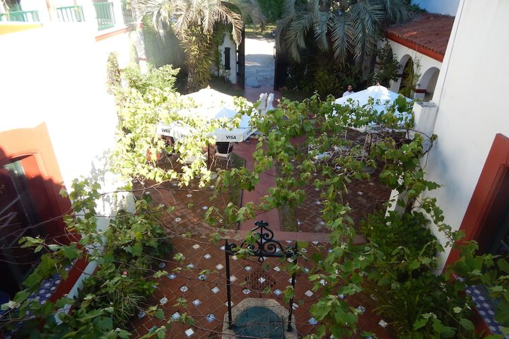 Hotel Exterior 66 of 81