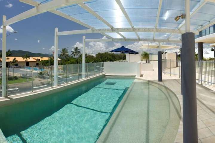 Pool 41 of 58