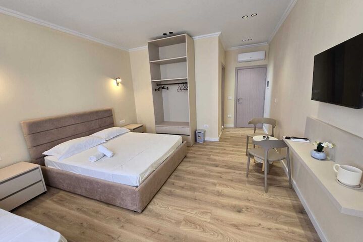 Room 16 of 54