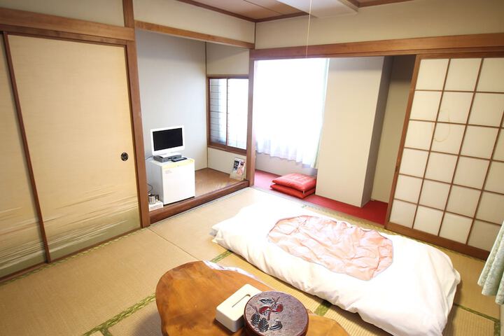 Room 13 of 29