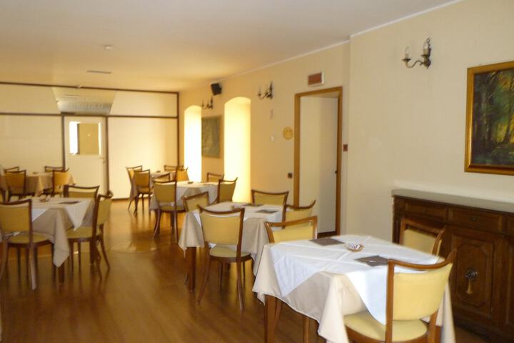 Breakfast area