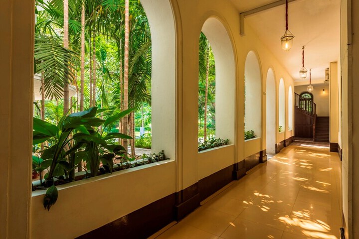Ballroom/Hall 65 of 94