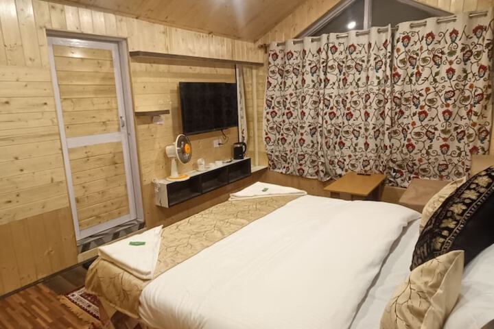 Room 37 of 68
