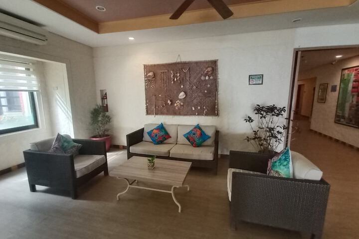 Hotel Interior 8 of 96