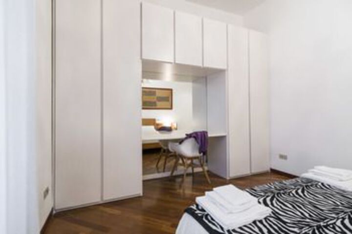 Room 28 of 53