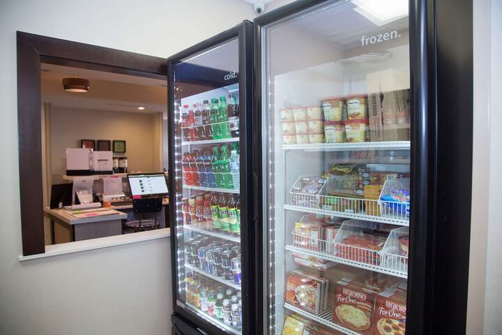 Snack bar