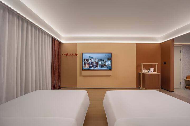 Room 29 of 75