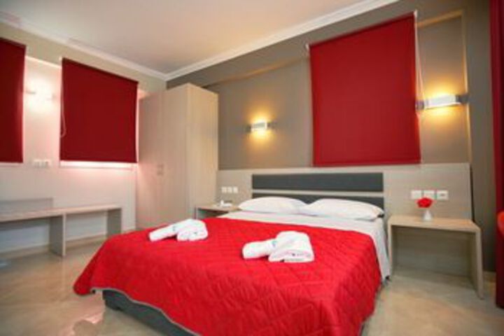 Room 12 of 30