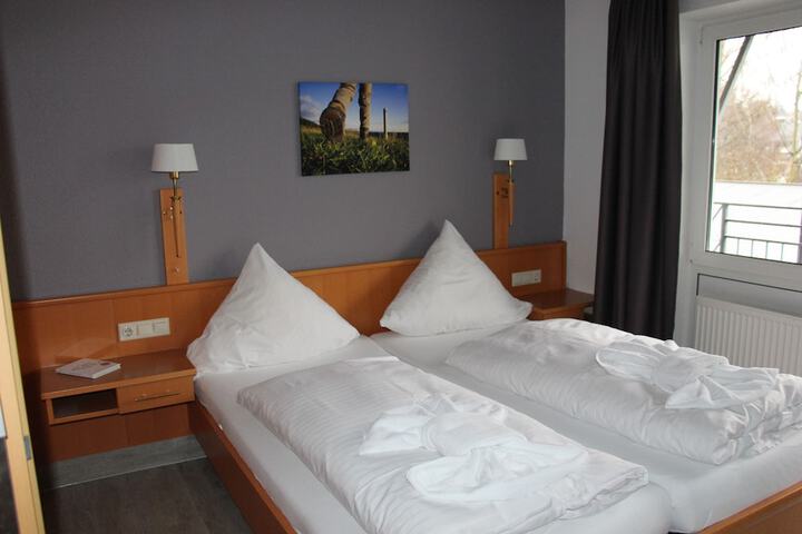 Room 9 of 73