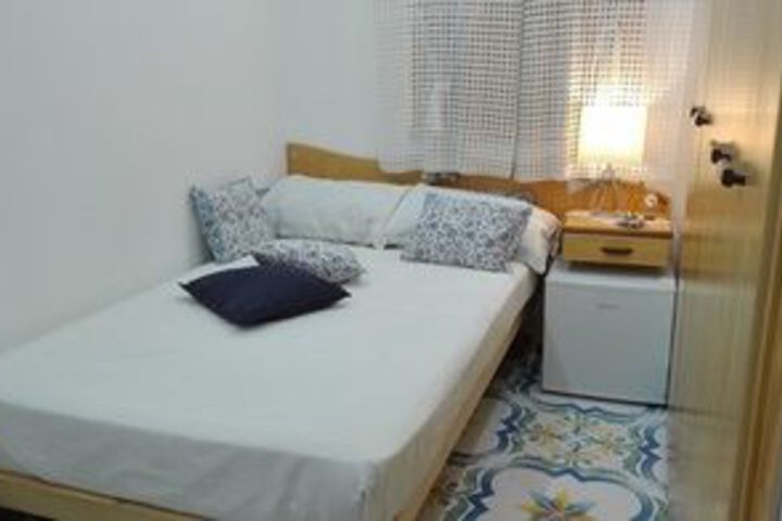 Room 30 of 47