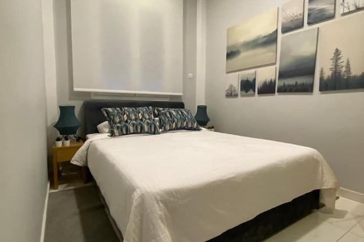 Room 13 of 26