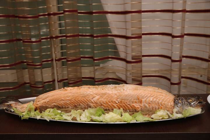 Dining 33 of 54