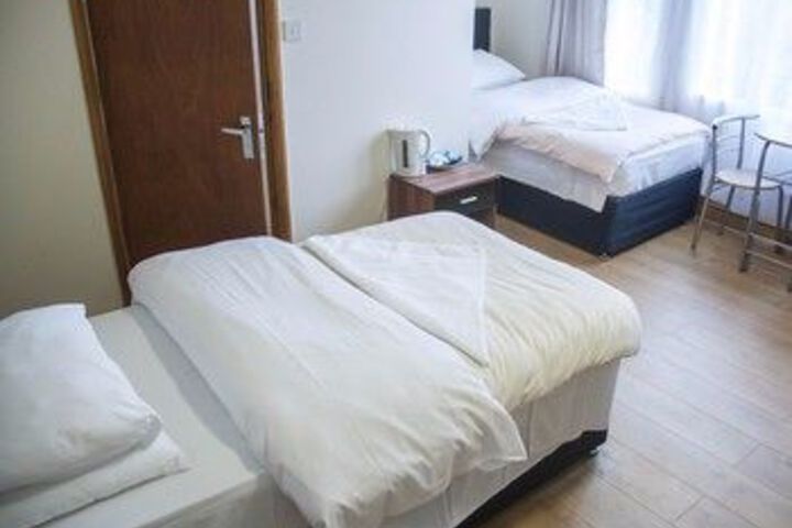 Room 28 of 70