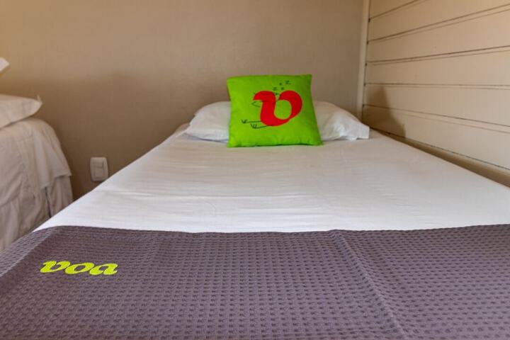 Room 4 of 40