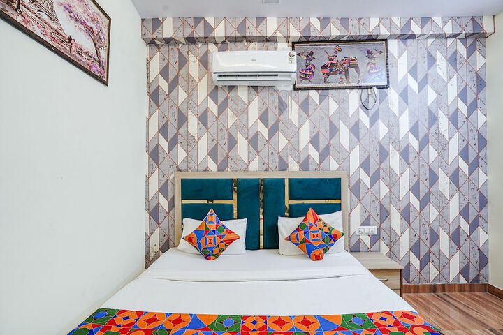 Room 16 of 26