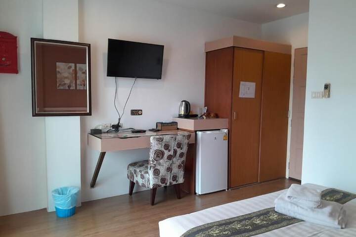 Room 20 of 36