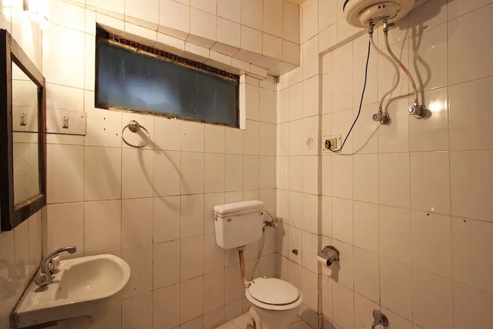 Clean Restrooms