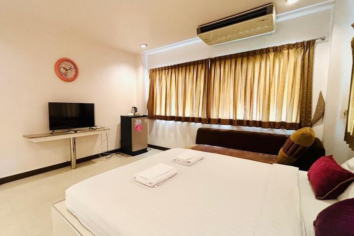 Room 26 of 68