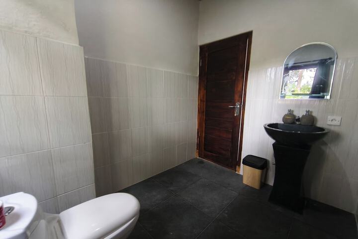 Room 12 of 24