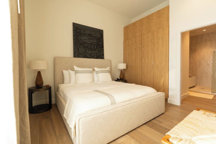 Room 21 of 47