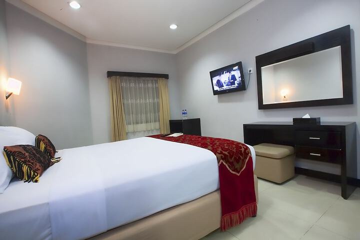 Room 5 of 24